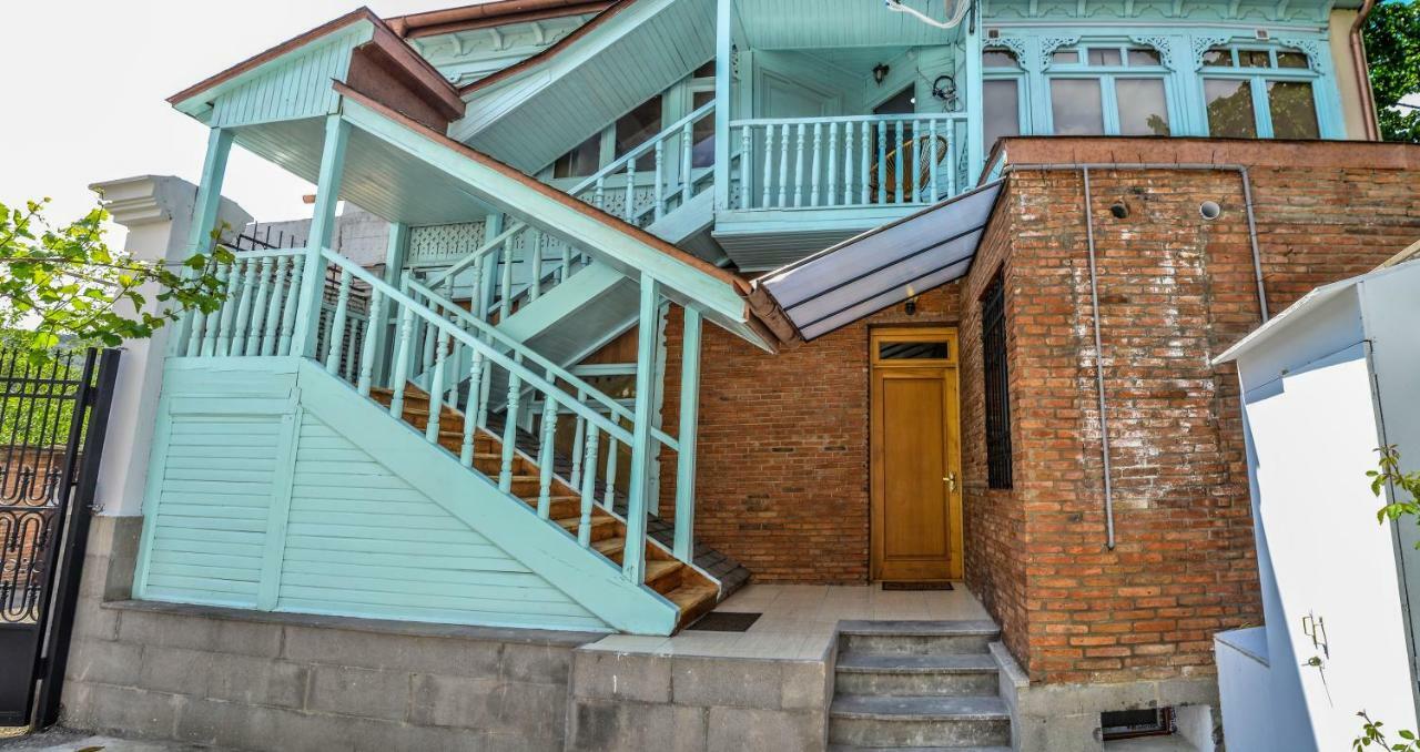 Apartments Of Aurumi Tbilisi Exterior photo